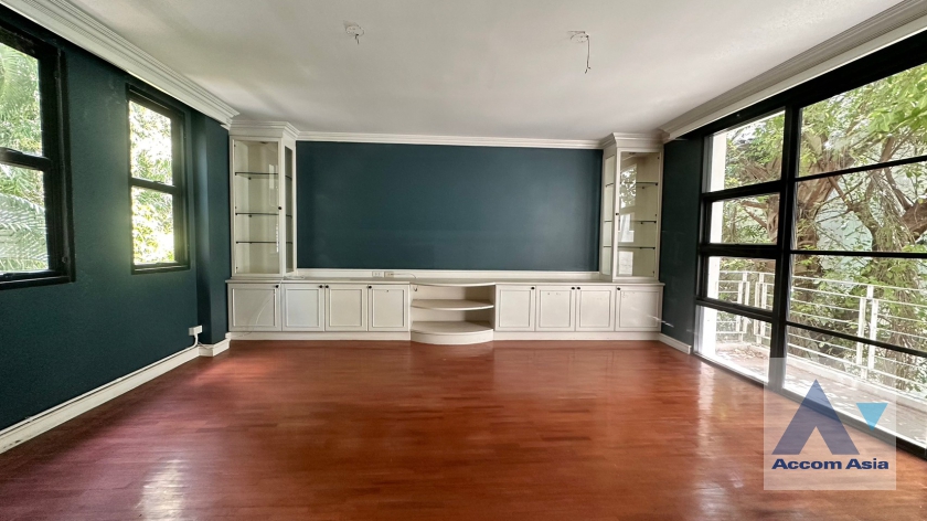 10  4 br House For Rent in Sukhumvit ,Bangkok BTS Ekkamai at The Noble Ekkamai 22  AA29446