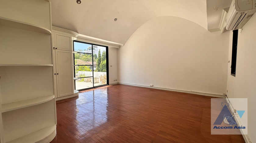 18  4 br House For Rent in Sukhumvit ,Bangkok BTS Ekkamai at The Noble Ekkamai 22  AA29446