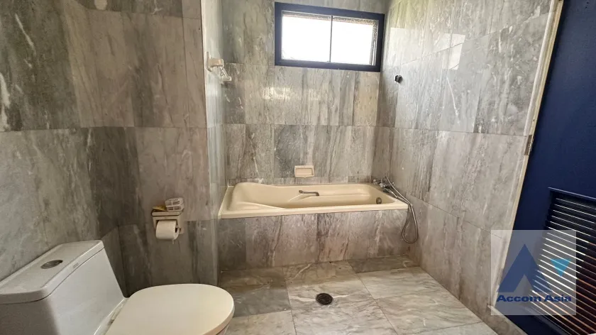 26  4 br House For Rent in Sukhumvit ,Bangkok BTS Ekkamai at The Noble Ekkamai 22  AA29446