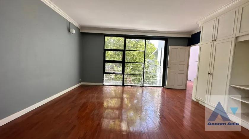 15  4 br House For Rent in Sukhumvit ,Bangkok BTS Ekkamai at The Noble Ekkamai 22  AA29446