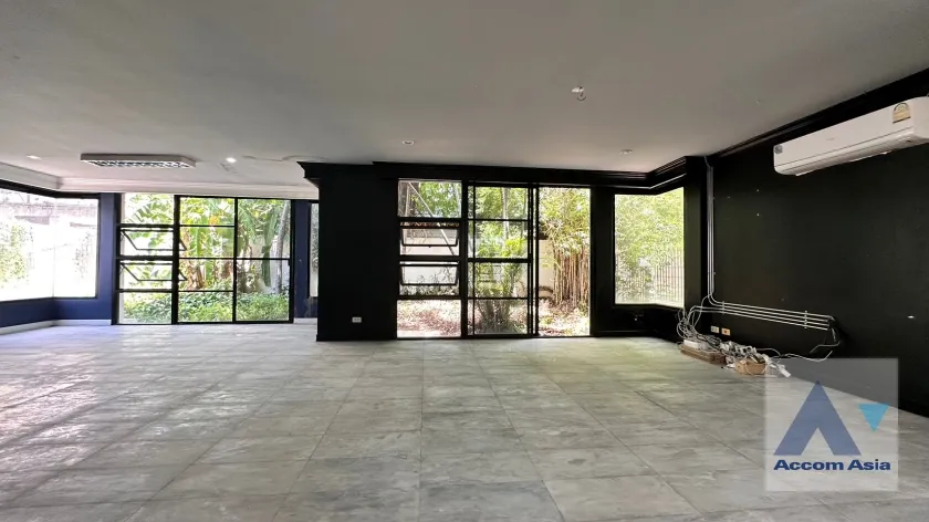 4  4 br House For Rent in Sukhumvit ,Bangkok BTS Ekkamai at The Noble Ekkamai 22  AA29446