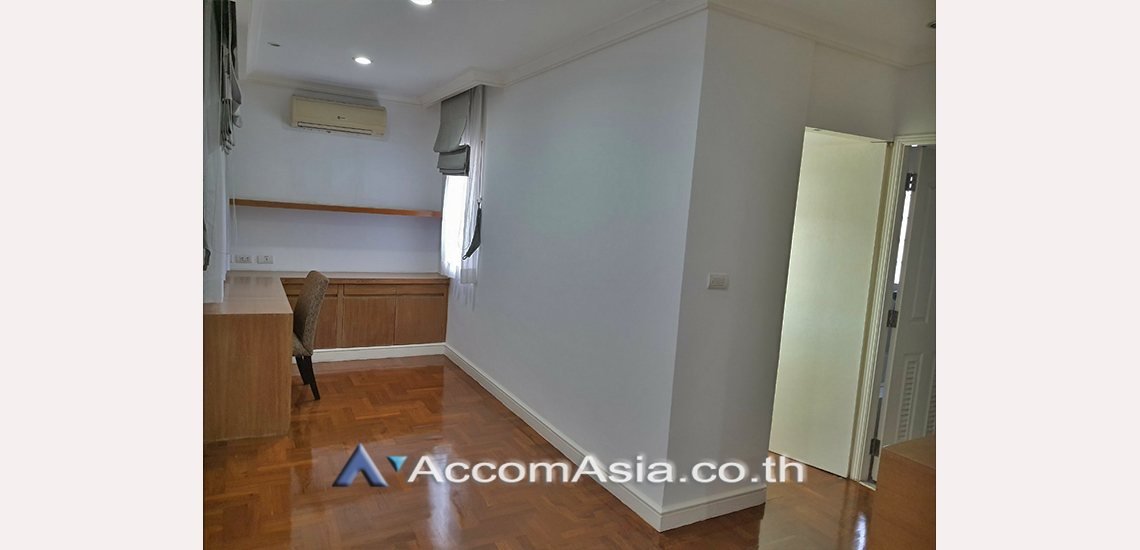  1  3 br Apartment For Rent in Sukhumvit ,Bangkok BTS Phrom Phong at 10 Mins from BTS with Shuttle Bus Service AA29455