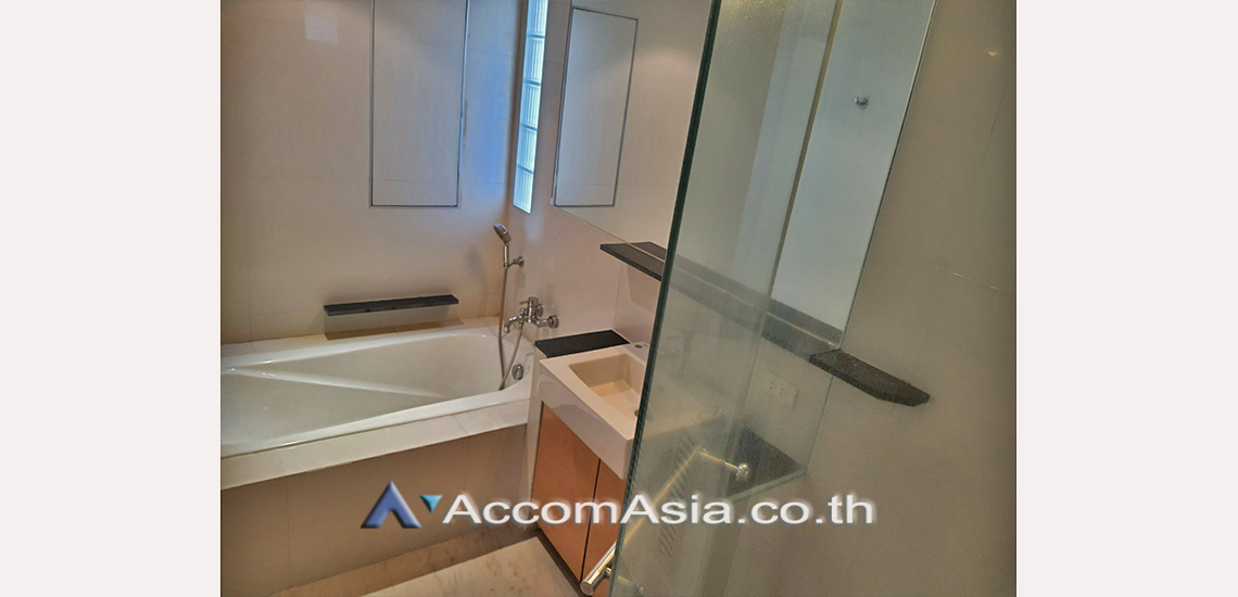 4  3 br Apartment For Rent in Sukhumvit ,Bangkok BTS Phrom Phong at 10 Mins from BTS with Shuttle Bus Service AA29455