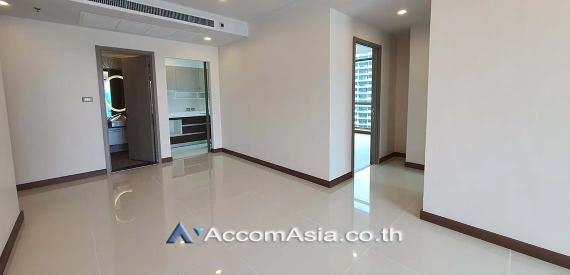 unit 2 Bedrooms  Condominium For Rent in Sukhumvit, Bangkok  near BTS Phrom Phong (AA29467)