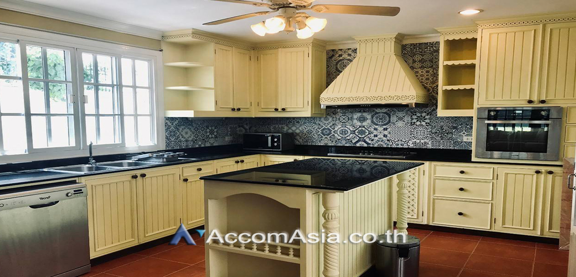 5  3 br House For Rent in Bang Na ,Bangkok BTS Bearing at Fantasia Villa 3  AA29492