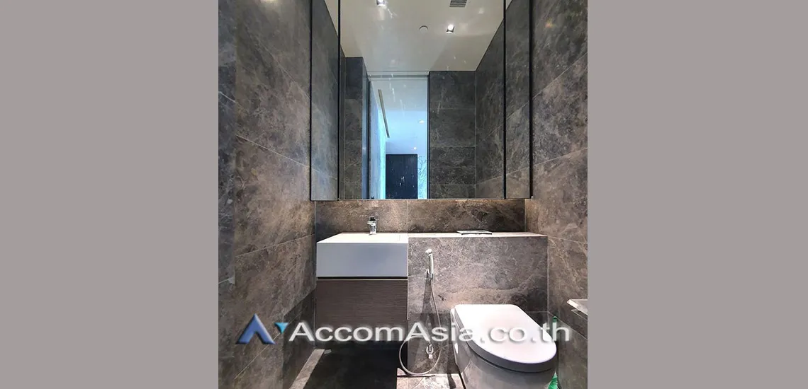 7  1 br Condominium For Rent in Charoen Nakhon ,Bangkok BTS Krung Thon Buri at Banyan Tree Residences Riverside AA29494