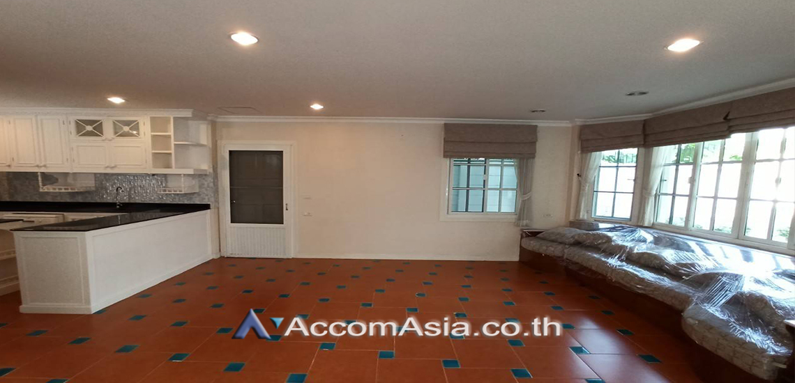 4  3 br House For Rent in Bang Na ,Bangkok BTS Bearing at Fantasia Villa 3  AA29508