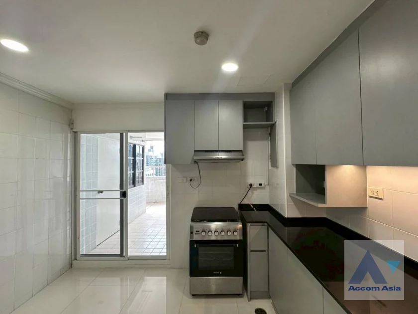 10  3 br Condominium For Rent in Sukhumvit ,Bangkok BTS Thong Lo at Fifty Fifth Tower AA29512