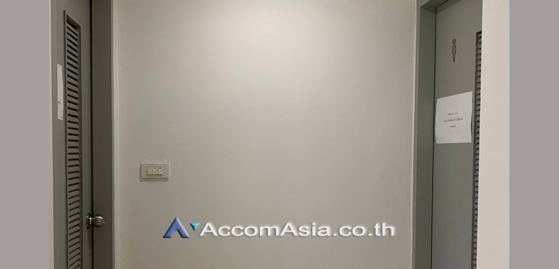 5  Studio Office Space For Rent in Sukhumvit ,Bangkok BTS Asok - MRT Sukhumvit at Easy walk to Asok BTS AA29538