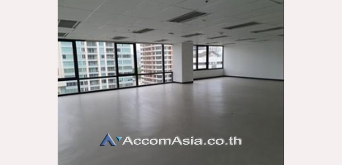  2  Studio Office Space For Rent in Silom ,Bangkok MRT Lumphini at Tisco Tower Sathorn AA29540