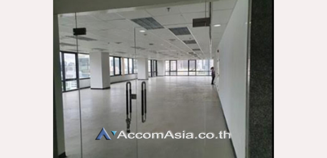  1  Studio Office Space For Rent in Silom ,Bangkok MRT Lumphini at Tisco Tower Sathorn AA29540