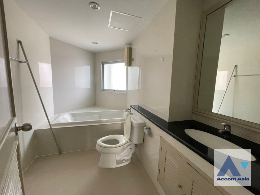 8  2 br Apartment for rent and sale in Sukhumvit ,Bangkok MRT Sukhumvit - BTS Asok at Private and Peaceful AA29578