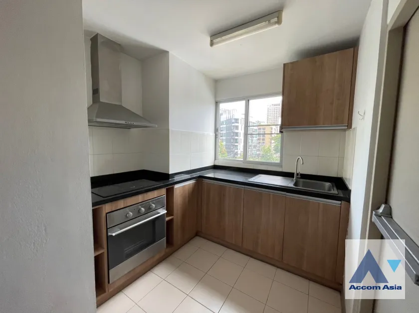  1  2 br Apartment for rent and sale in Sukhumvit ,Bangkok MRT Sukhumvit - BTS Asok at Private and Peaceful AA29578
