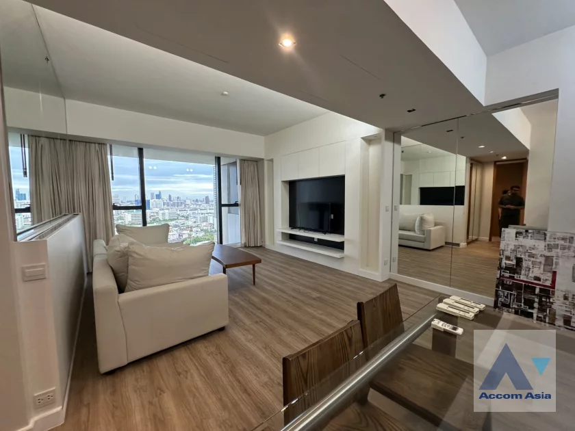 unit 2 Bedrooms  Condominium For Rent in Sathorn, Bangkok  near MRT Lumphini - BTS Chong Nonsi (AA29579)