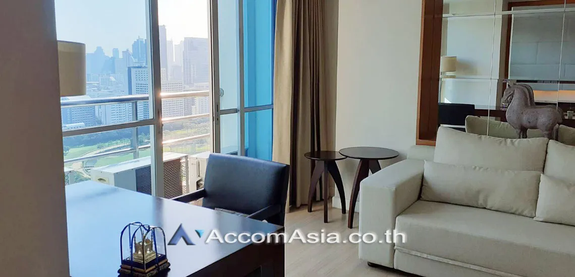 unit 1 Bedroom  Condominium For Rent in Ploenchit, Bangkok  near BTS Ratchadamri (AA29586)