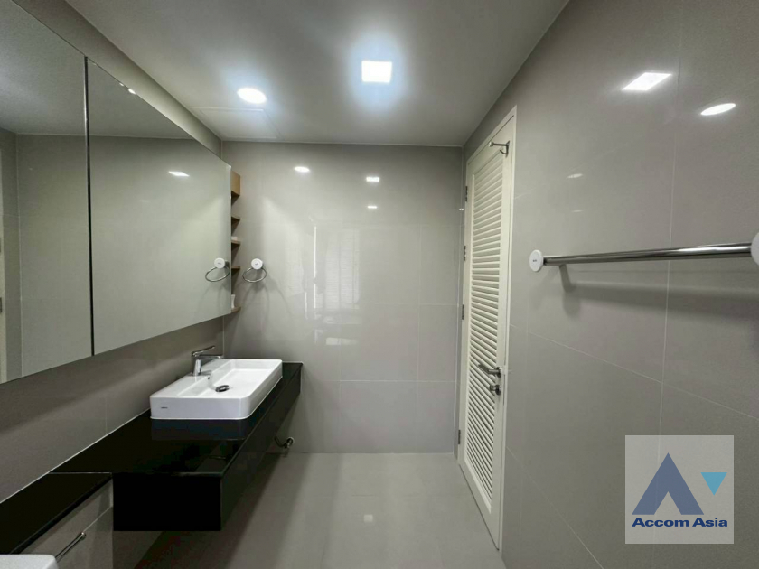 29  3 br Condominium for rent and sale in Sukhumvit ,Bangkok BTS Ekkamai at Nusasiri Grand Condo AA29665