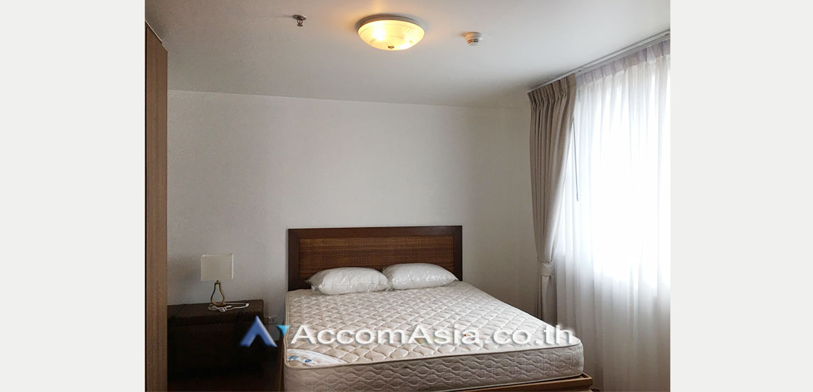  1  2 br Condominium For Rent in Ploenchit ,Bangkok BTS Chitlom at Baan Na Varang AA29669