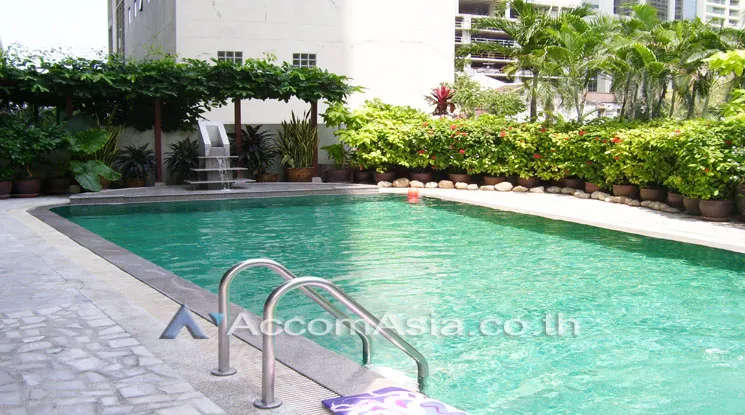 Lake Avenue Condominium  1 Bedroom for Sale MRT Sukhumvit in Sukhumvit Bangkok