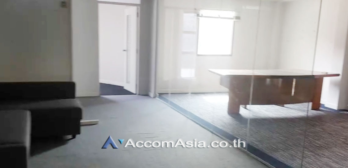 6  Building For Sale in Ratchadaphisek ,Bangkok MRT Huai Khwang AA29734