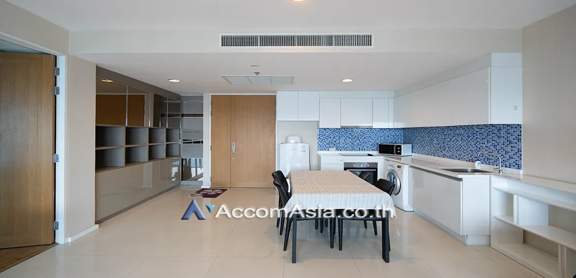 unit 1 Bedroom  Condominium For Rent in Ploenchit, Bangkok  near BTS Chitlom (AA29735)