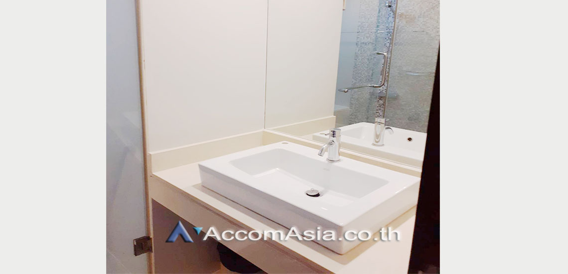 4  1 br Condominium For Rent in Ploenchit ,Bangkok BTS Ratchadamri at The Rajdamri AA29737