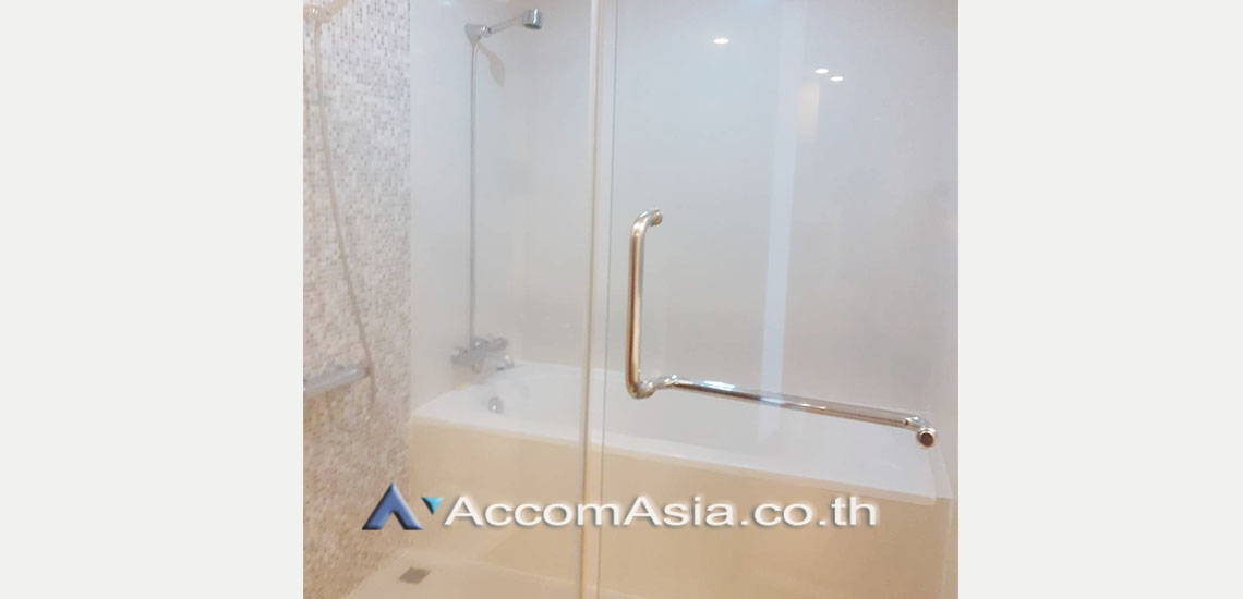 5  1 br Condominium For Rent in Ploenchit ,Bangkok BTS Ratchadamri at The Rajdamri AA29737