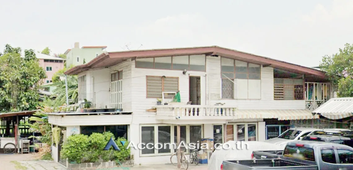  2  3 br House For Sale in Sathorn ,Bangkok BTS Chong Nonsi AA29764