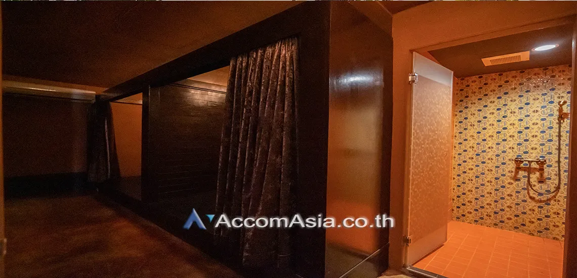 12  10 br House For Rent in Sukhumvit ,Bangkok BTS Phrom Phong AA29769