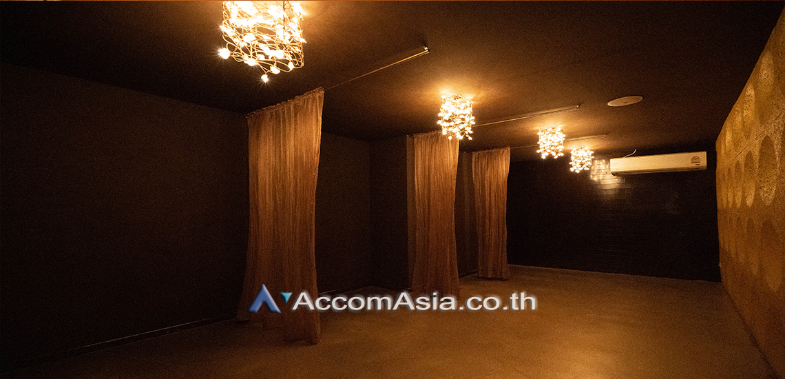 14  10 br House For Rent in Sukhumvit ,Bangkok BTS Phrom Phong AA29769