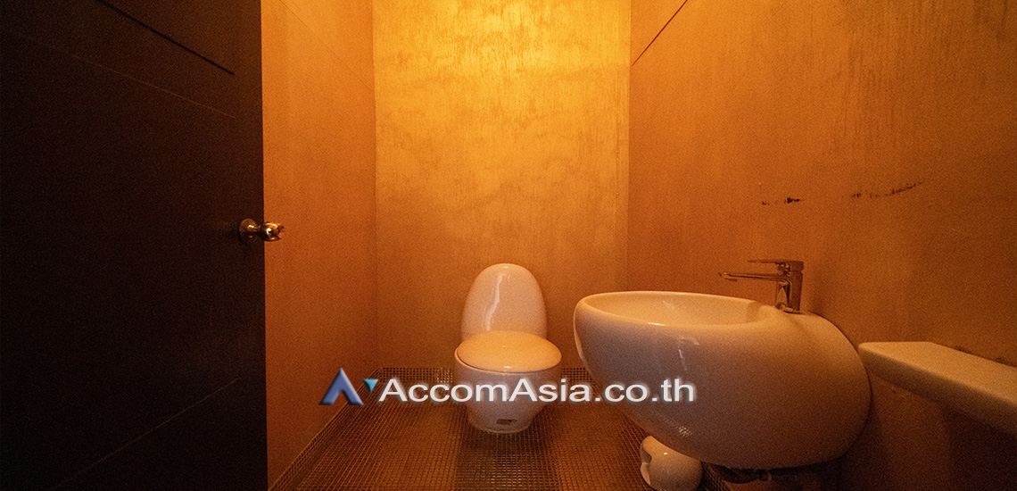 17  10 br House For Rent in Sukhumvit ,Bangkok BTS Phrom Phong AA29769