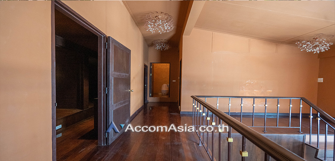 4  10 br House For Rent in Sukhumvit ,Bangkok BTS Phrom Phong AA29769