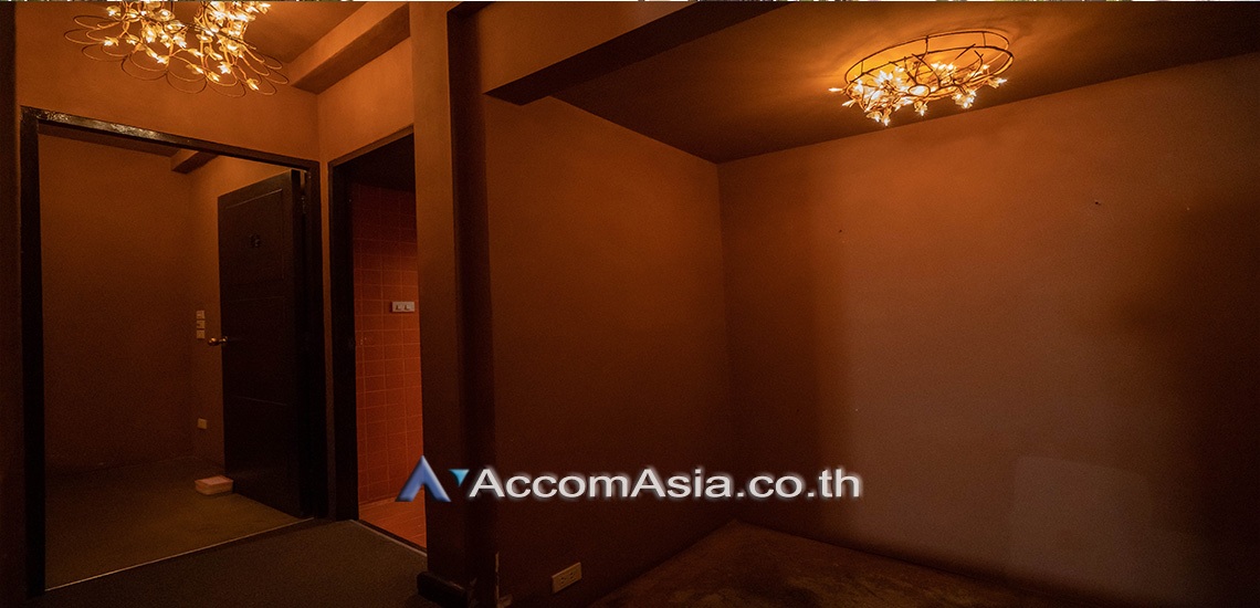 13  10 br House For Rent in Sukhumvit ,Bangkok BTS Phrom Phong AA29769