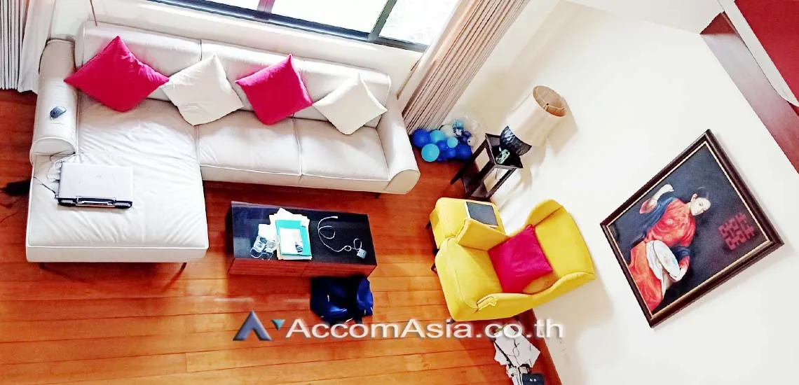 unitDuplex Condo |  3 Bedrooms  Apartment For Rent in Phaholyothin, Bangkok  near BTS Ari (AA29784)
