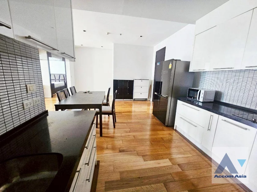 unit 2 Bedrooms  Condominium For Rent in Sukhumvit, Bangkok  near BTS Phrom Phong (AA29803)