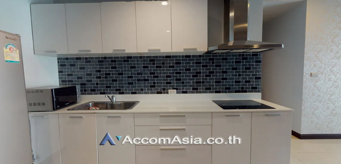 unit 2 Bedrooms  Condominium For Sale in Sukhumvit, Bangkok  near BTS Nana (AA29813)