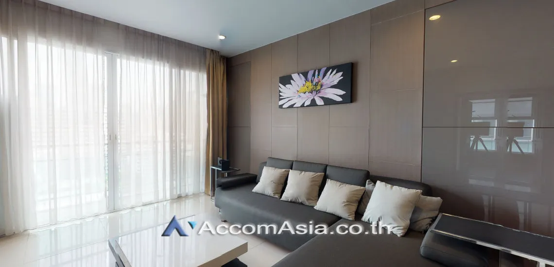unit 2 Bedrooms  Condominium For Sale in Sukhumvit, Bangkok  near BTS Nana (AA29813)
