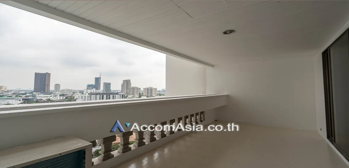 10  4 br Apartment for rent and sale in Sukhumvit ,Bangkok BTS Phrom Phong at Homely atmosphere AA29815