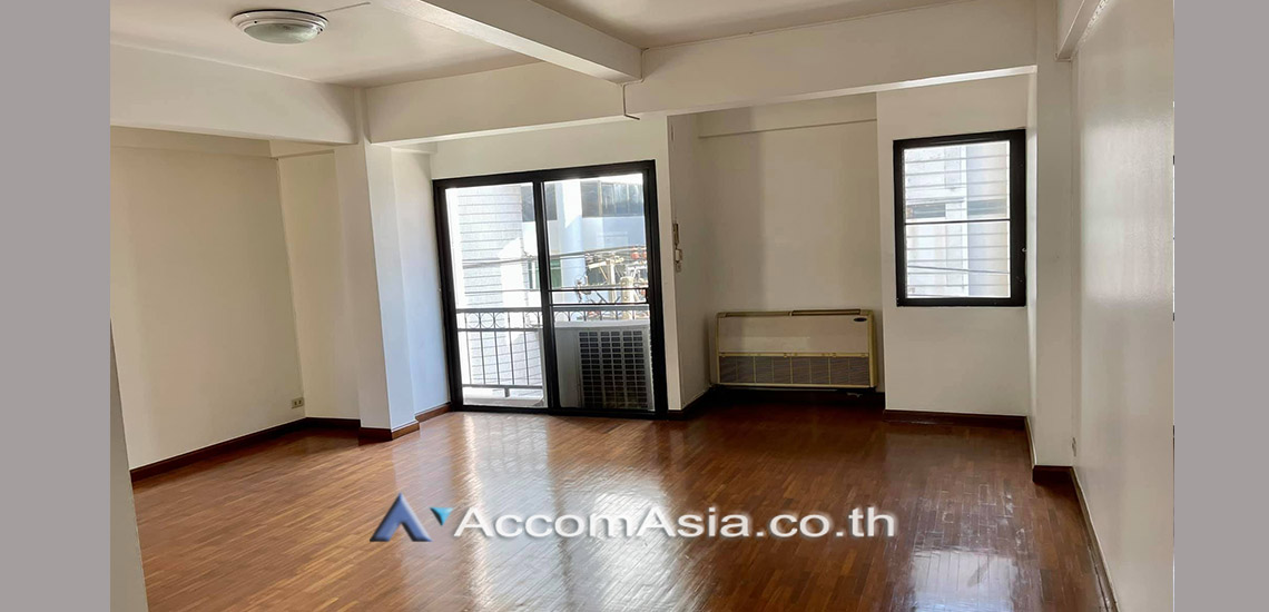  1  8 br Townhouse For Rent in Sukhumvit ,Bangkok BTS Nana AA29833