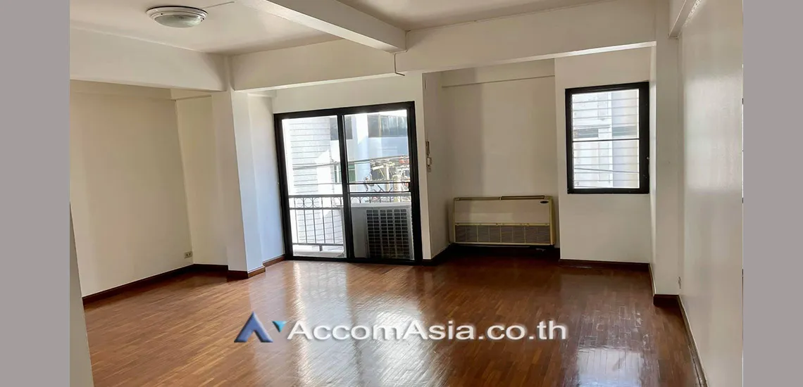  1  8 br Townhouse For Rent in Sukhumvit ,Bangkok BTS Nana AA29833