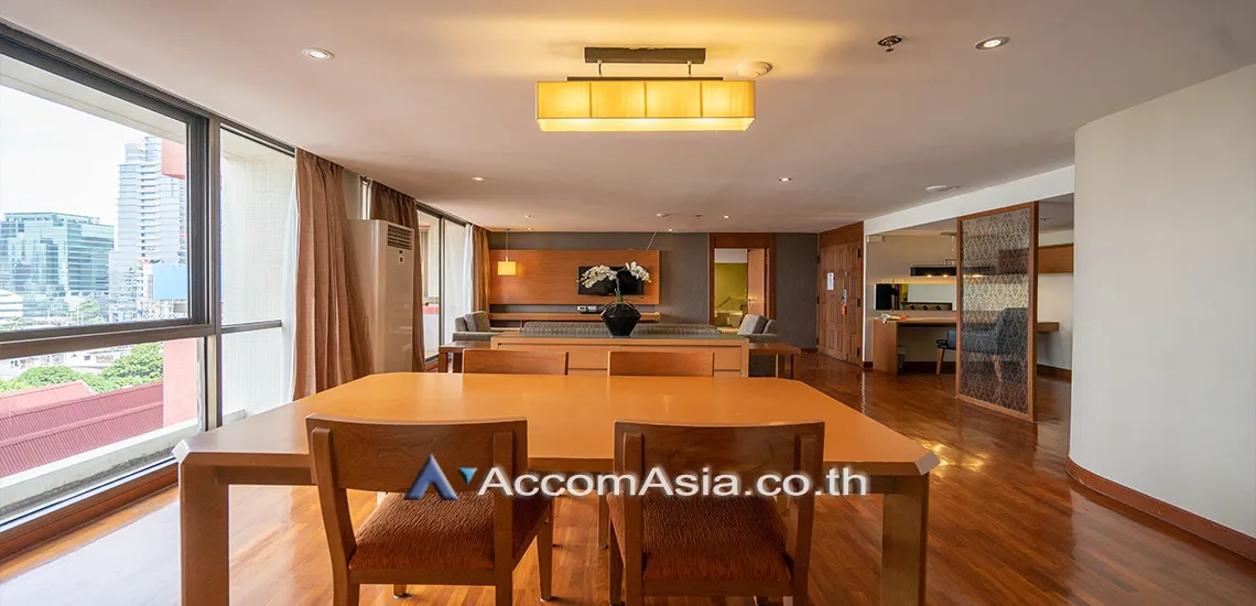 unit 3 Bedrooms  Apartment For Rent in Silom, Bangkok  near BTS Sala Daeng - MRT Silom (AA29847)