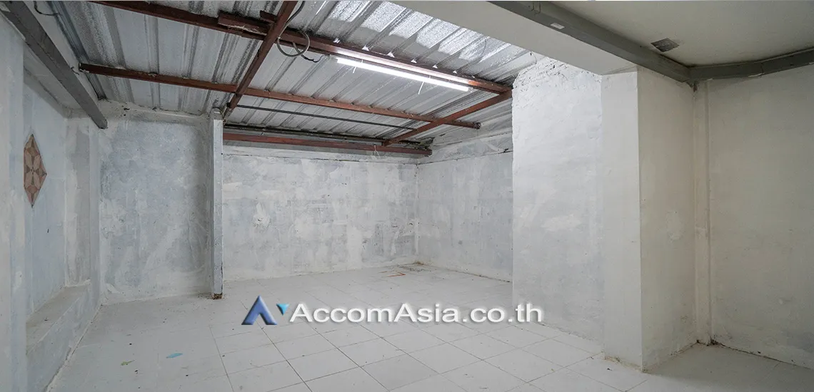7  3 br House for rent and sale in Ploenchit ,Bangkok BTS Ploenchit AA29858