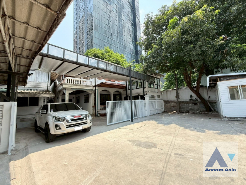 27  2 br House For Rent in Sukhumvit ,Bangkok MRT Sukhumvit - BTS Asok AA29865