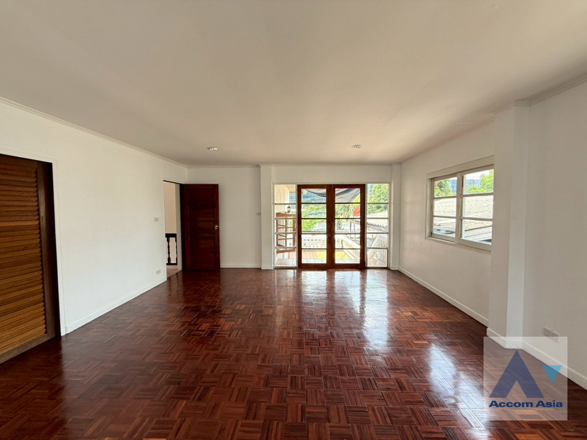 11  2 br House For Rent in Sukhumvit ,Bangkok MRT Sukhumvit - BTS Asok AA29865