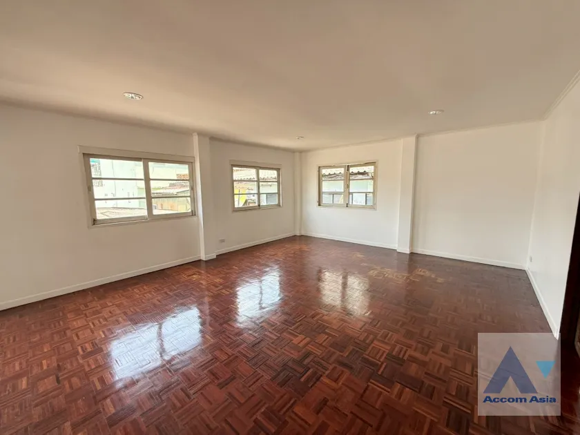 13  2 br House For Rent in Sukhumvit ,Bangkok MRT Sukhumvit - BTS Asok AA29865