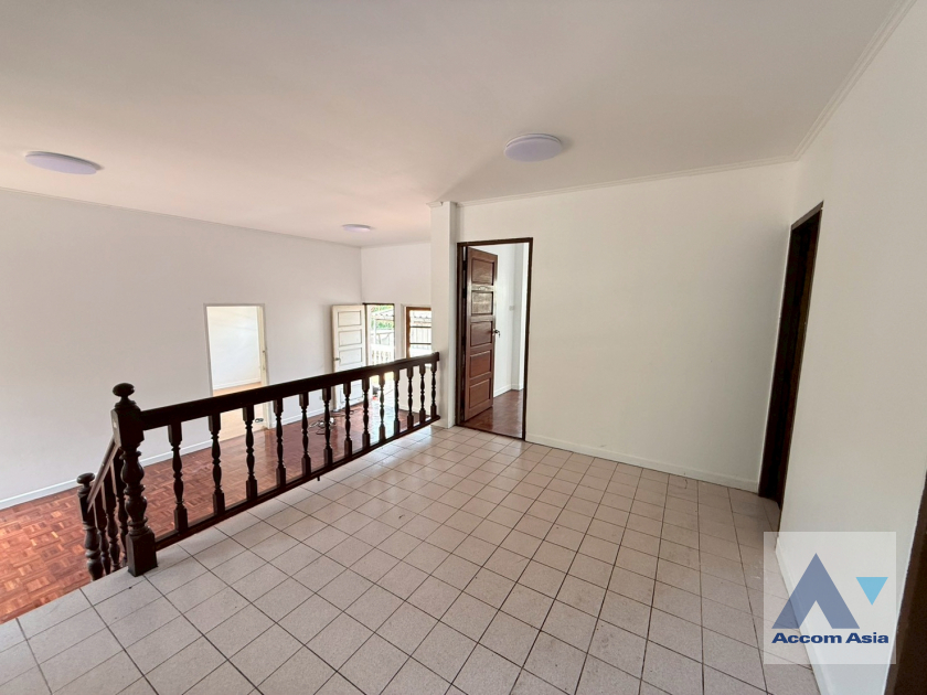 9  2 br House For Rent in Sukhumvit ,Bangkok MRT Sukhumvit - BTS Asok AA29865