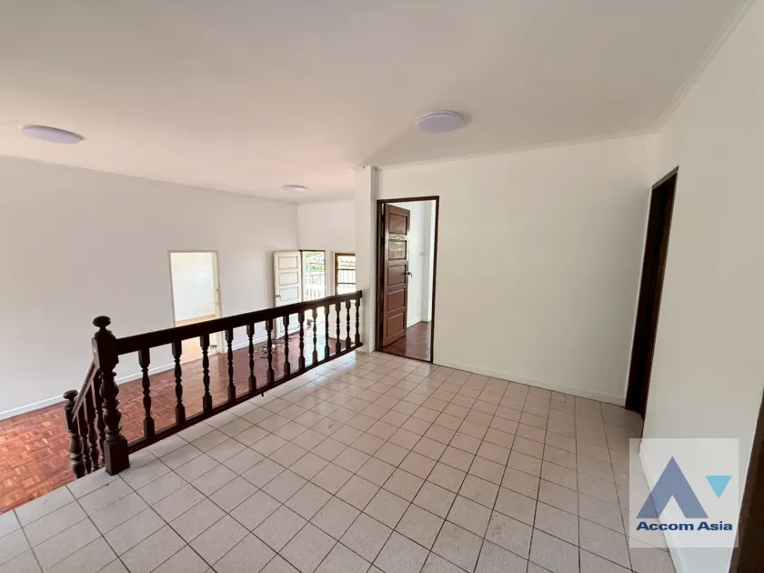9  2 br House For Rent in Sukhumvit ,Bangkok MRT Sukhumvit - BTS Asok AA29865