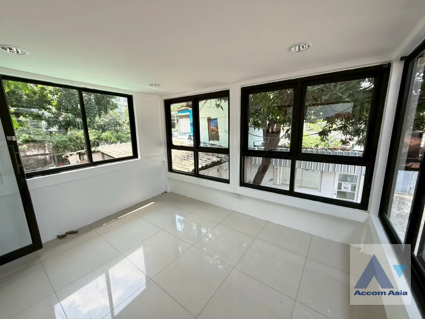 17  2 br House For Rent in Sukhumvit ,Bangkok MRT Sukhumvit - BTS Asok AA29865