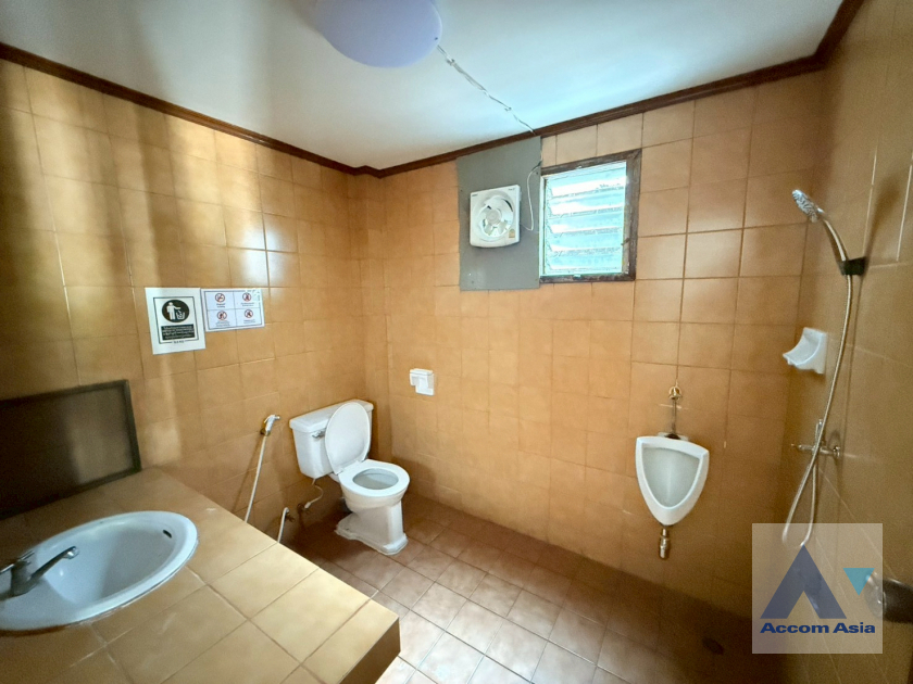 26  2 br House For Rent in Sukhumvit ,Bangkok MRT Sukhumvit - BTS Asok AA29865