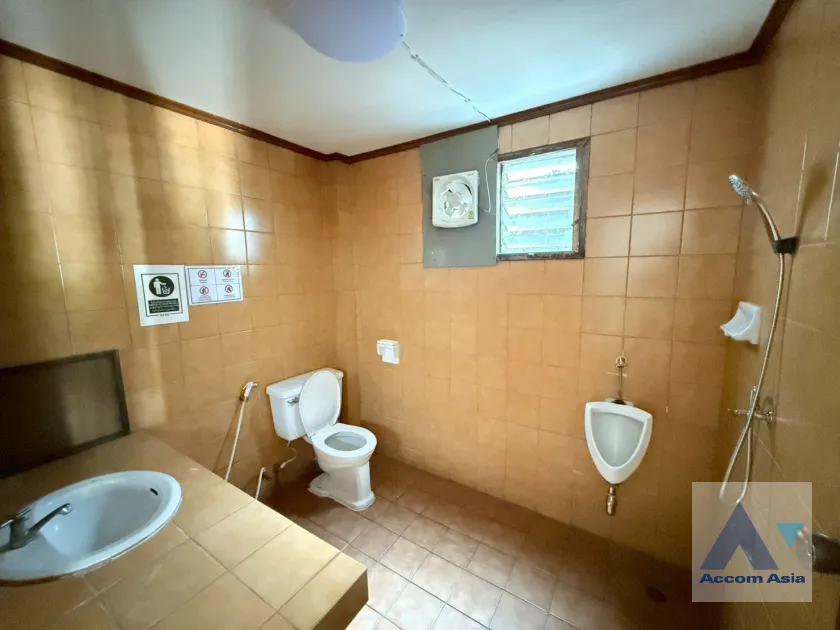 26  2 br House For Rent in Sukhumvit ,Bangkok MRT Sukhumvit - BTS Asok AA29865