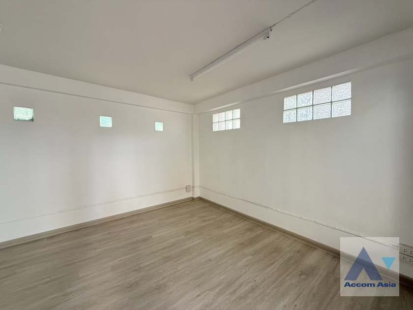 23  2 br House For Rent in Sukhumvit ,Bangkok MRT Sukhumvit - BTS Asok AA29865